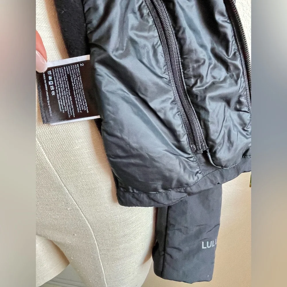 LULULEMON Another Mile Jacket Black Sz.2 Primaloft - Picture 10 of 12
